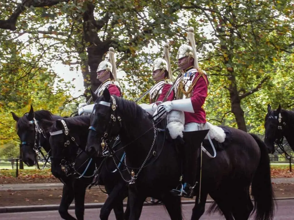 5 Days in London Itinerary Changing of the Guards