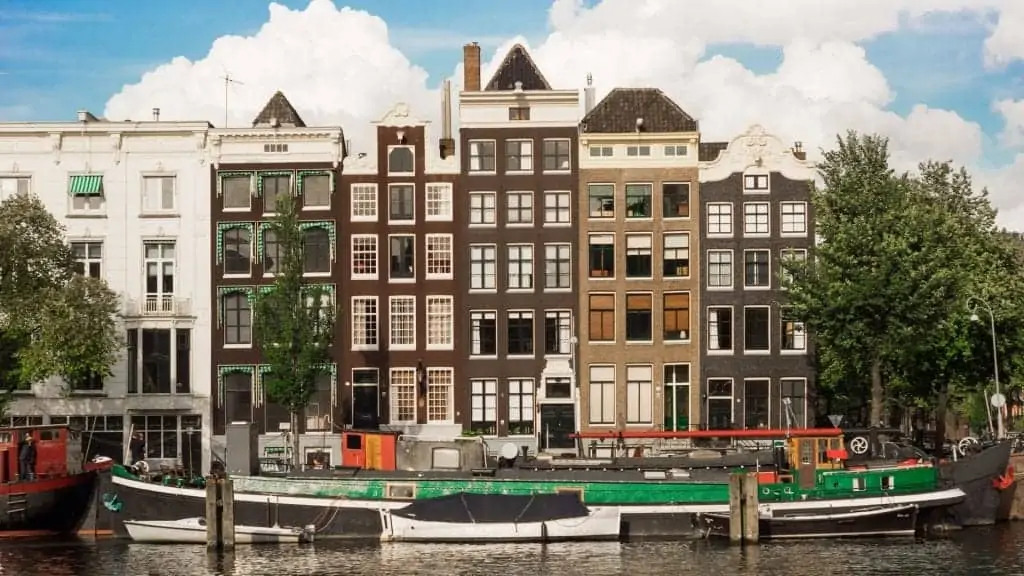 airbnb amsterdam